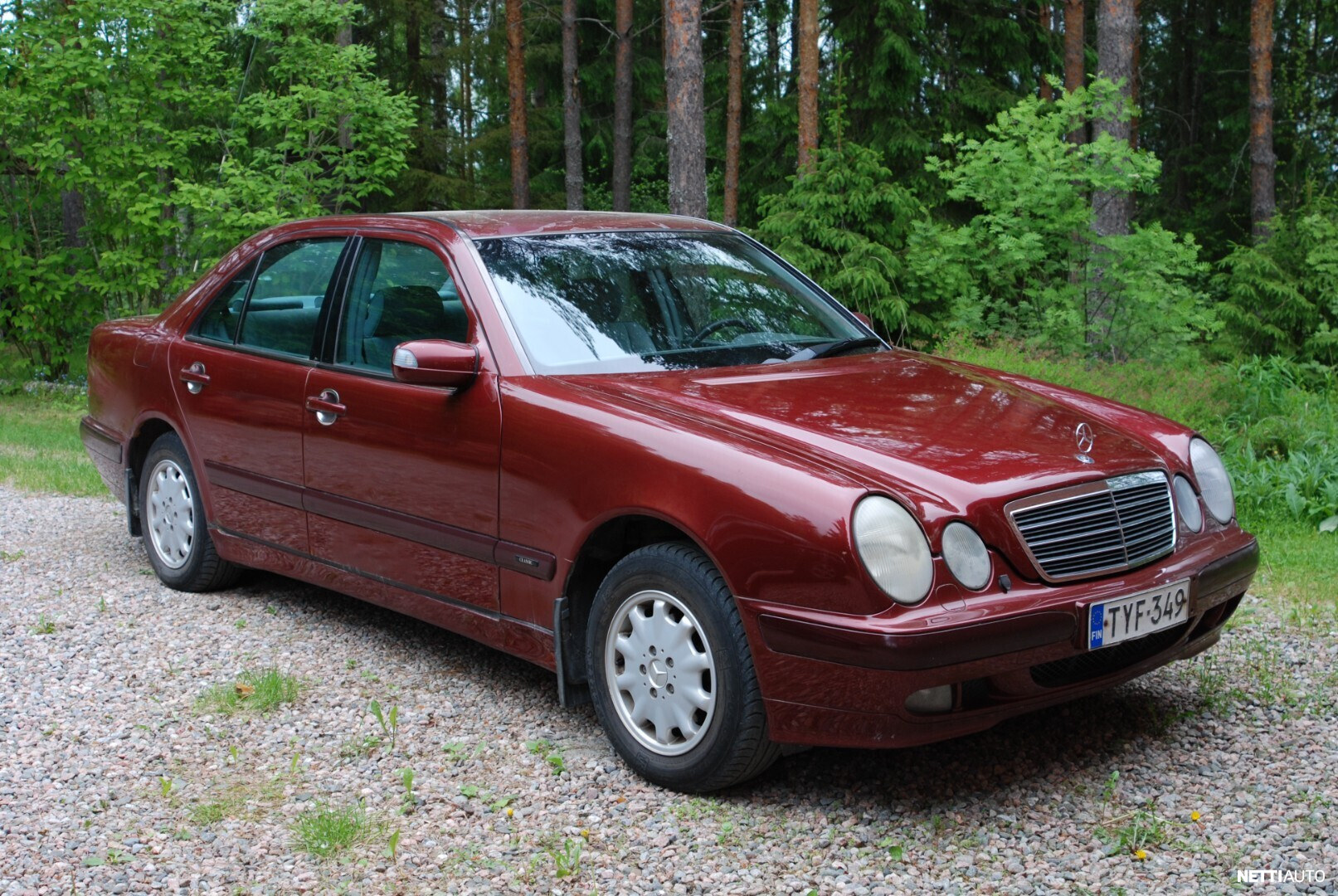 Mercedes-Benz E