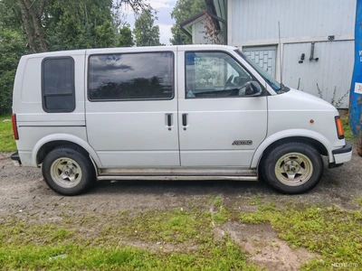 Chevrolet Astro 4.3 bensiini 1989, photo 3/14