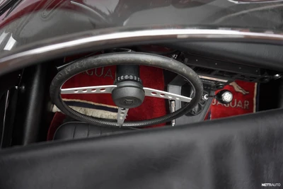 Jaguar E-type Series 3 V-12 Roadster 1974, kuva 7/10