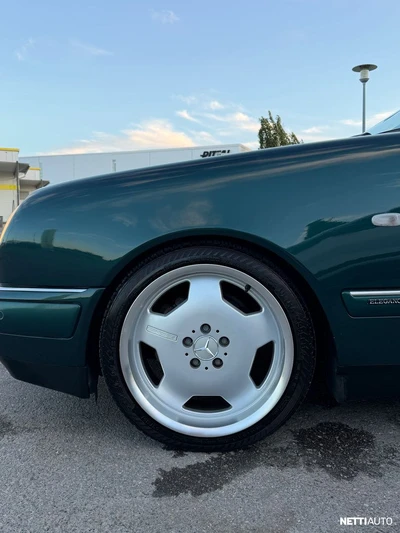 Mercedes-Benz E 200 Elegance 1998, kuva 7/13