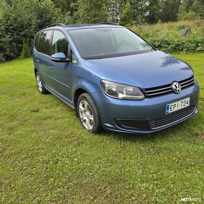 Volkswagen Touran 2012, photo 2/10