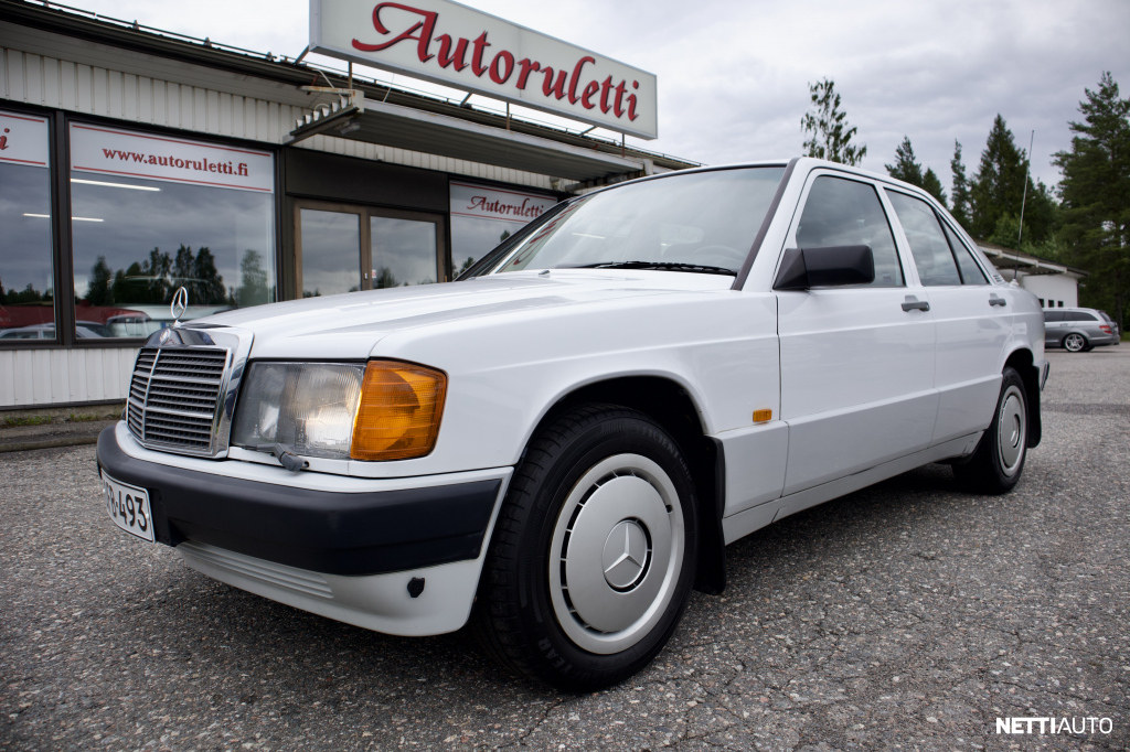 Mercedes-Benz 190
