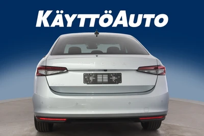 Skoda Superb 2026, photo 4/11