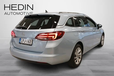Opel Astra 2021, photo 2/26