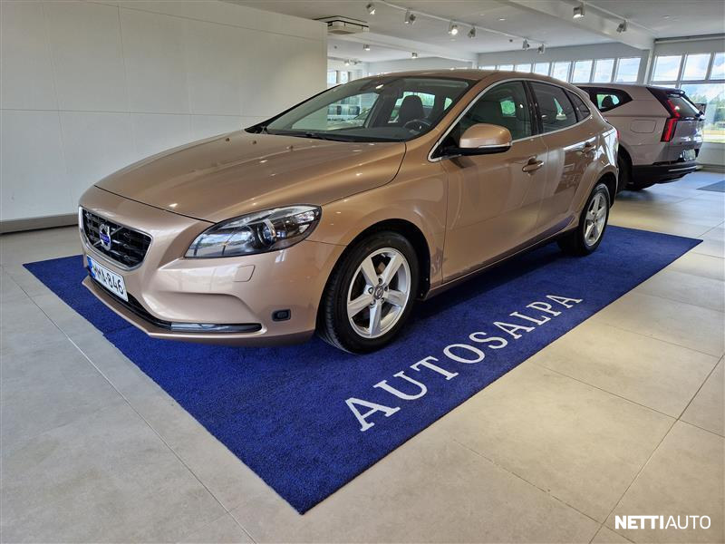 Volvo V40 2015, kuva 1/17