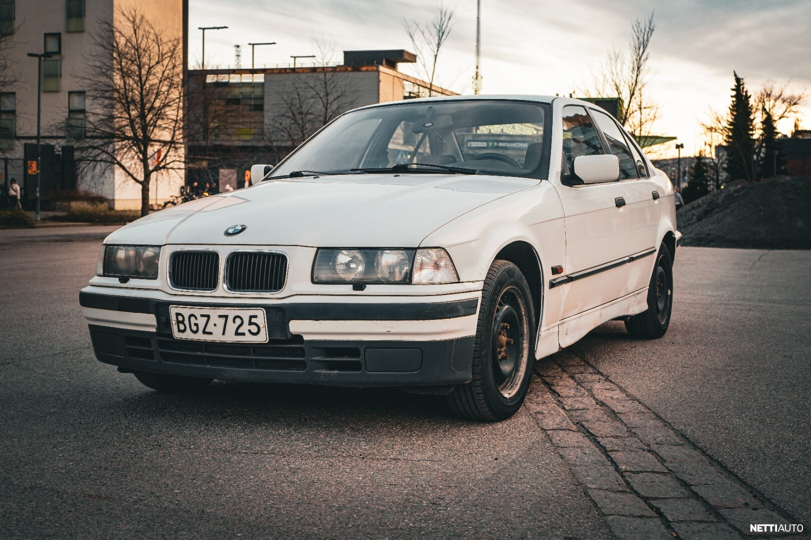 BMW 318