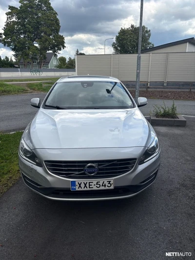 Volvo V60 D4 (140KW/190PS) Summum aut. 2017, photo 3/10
