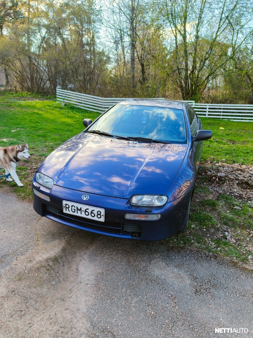 Mazda 323F