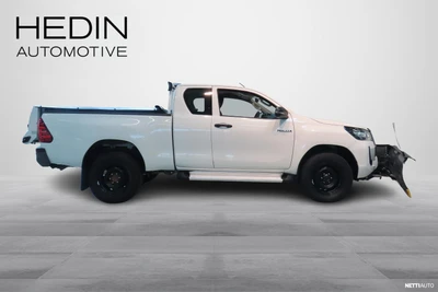 Toyota Hilux Extra Cab 4WD 2,4D Life 2021, photo 7/40
