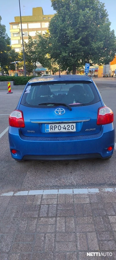 Toyota Auris 1,4 D-4D DPF Linea Sol 5ov 2010, kuva 4/10