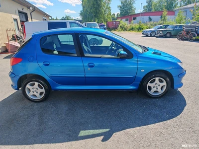 Peugeot 206 Trendy 1,4 5d 2005, photo 6/18