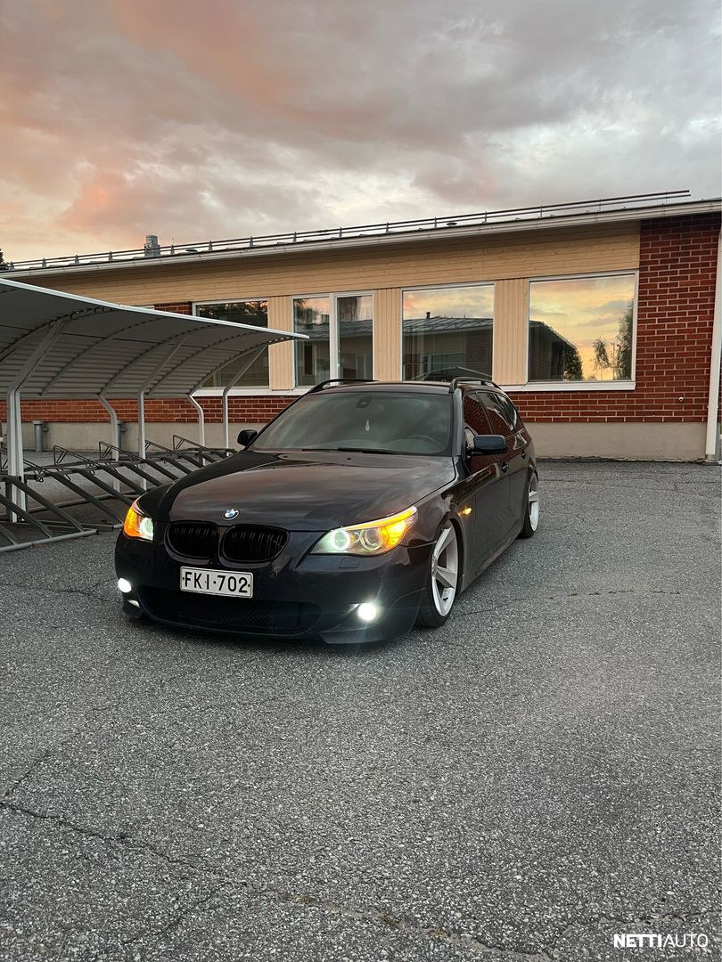 BMW 525