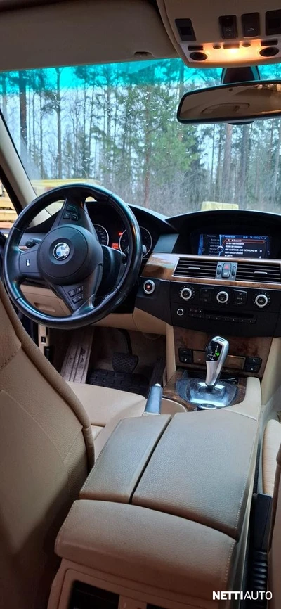 BMW 530 BMW 530d xDrive Touring 2009, photo 3/10