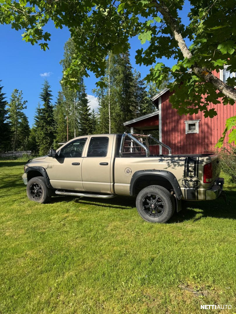 Dodge Ram 2500 2004, photo 3/24