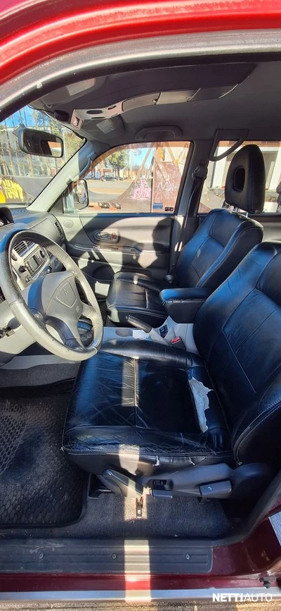 Mitsubishi Pajero 2005, kuva 7/8
