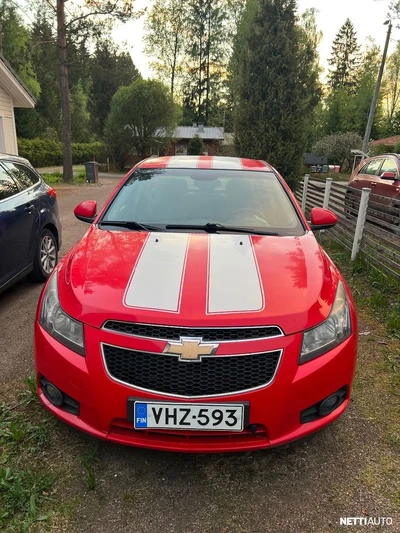 Chevrolet Cruze 4-ov LS 2,0D 92kW MT5 2010, kuva 2/7
