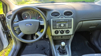 Ford Focus 2006, kuva 7/10