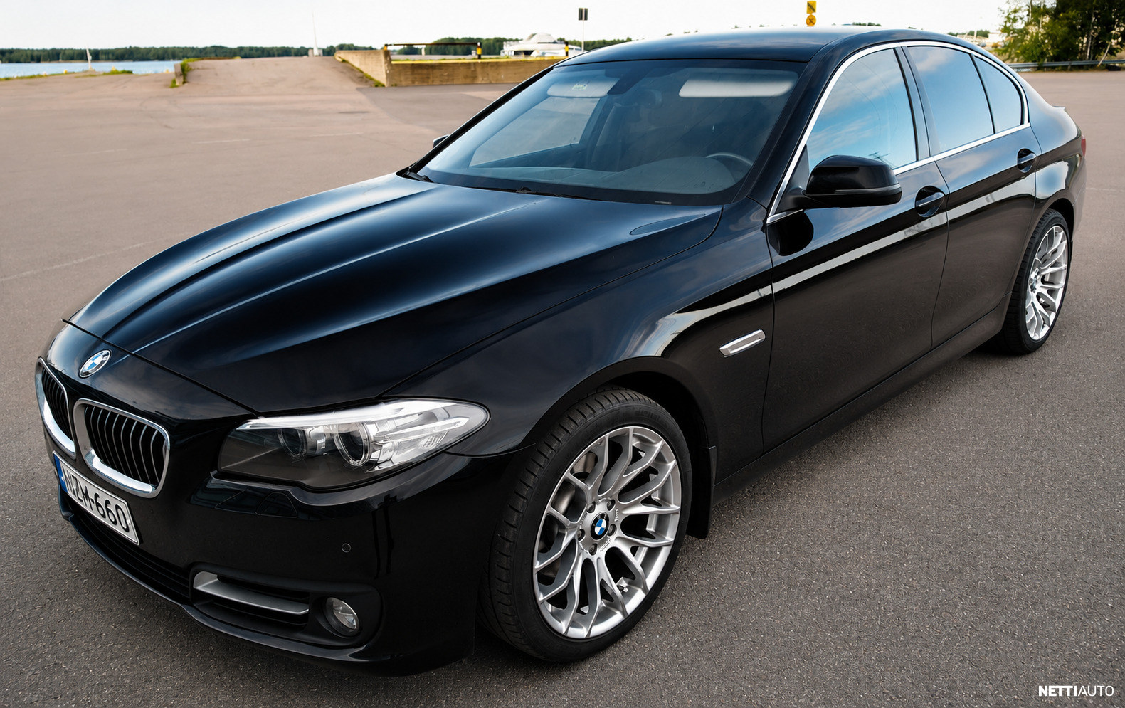 BMW 518