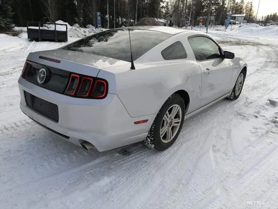 Ford Mustang 2013, kuva 4/7