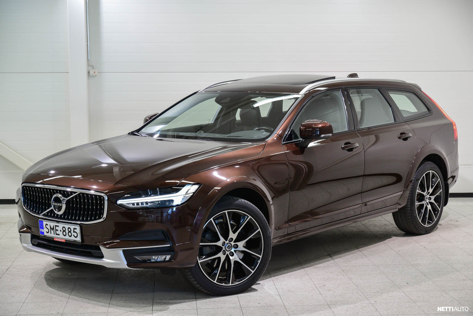 Volvo V90 Cross Country