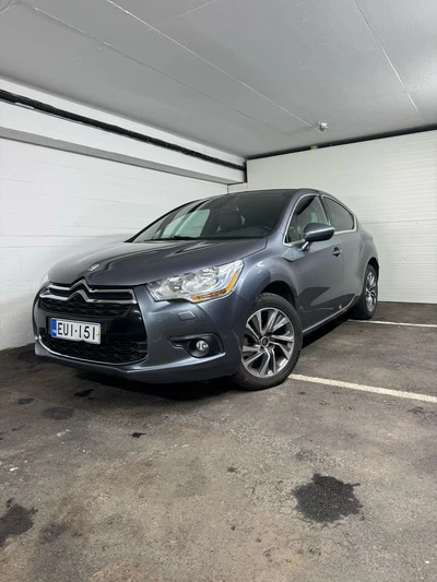 Citroen DS4 2011, photo 1/9