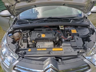 Citroen C4 VTi 120 Confort 2011, kuva 7/15
