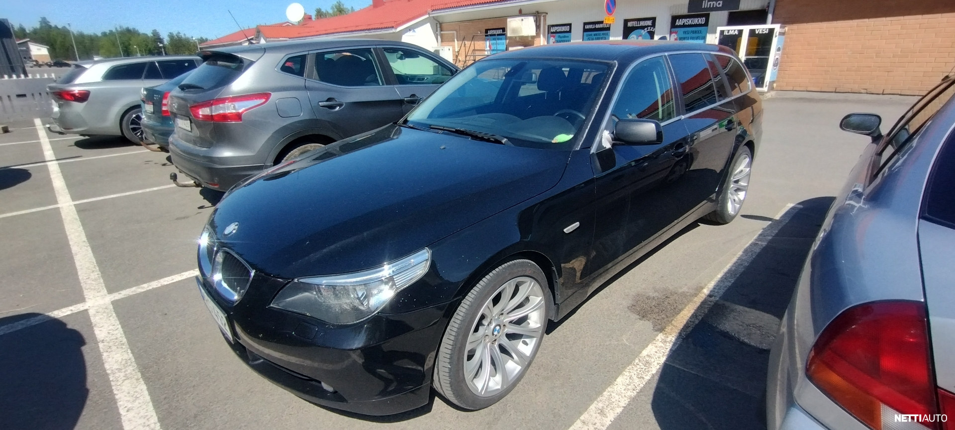 BMW 525
