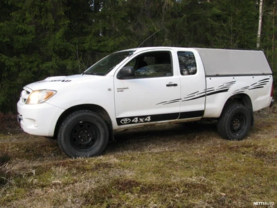 Toyota Hilux pakettiauto 2008, photo 2/11