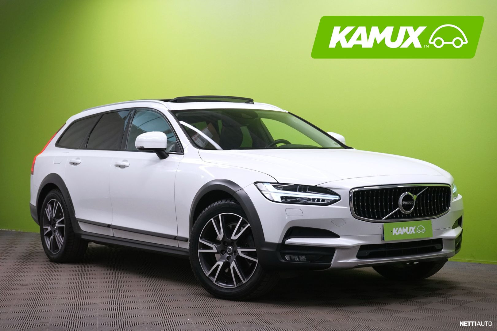 Volvo V90 Cross Country