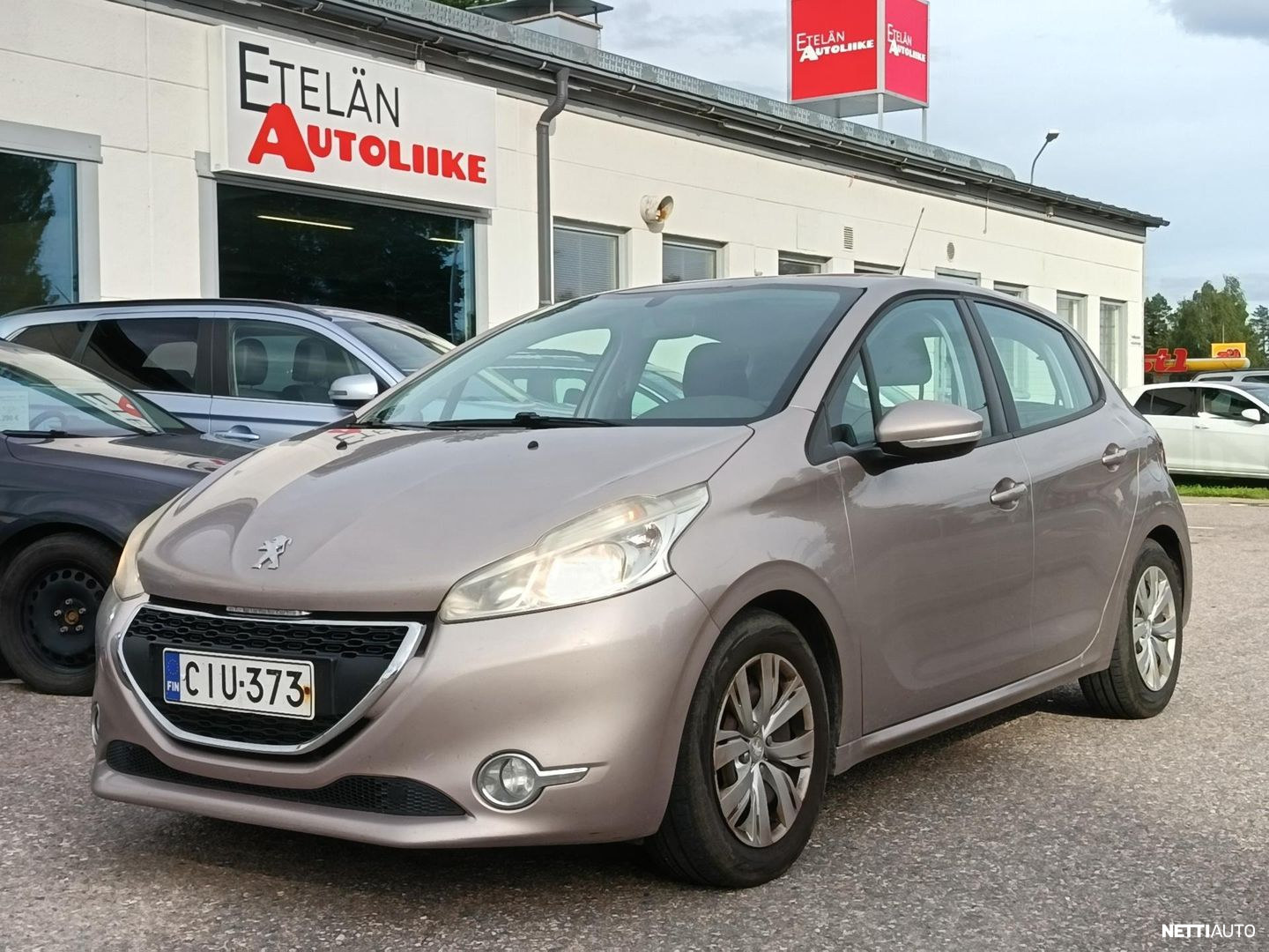 Peugeot 208