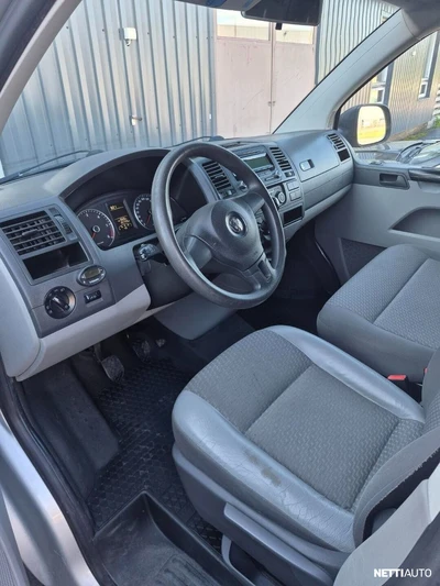 Volkswagen Transporter 2011, photo 6/11