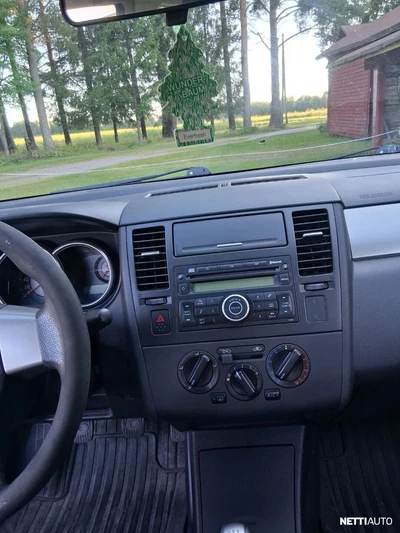 Nissan Tiida 1.6 sedan 2007, photo 7/8