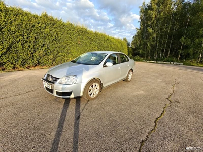 Volkswagen Jetta Trendline 1,6 75 kW 2006, photo 5/25