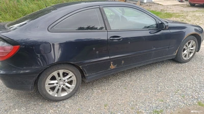 Mercedes-Benz C 2002, kuva 3/5