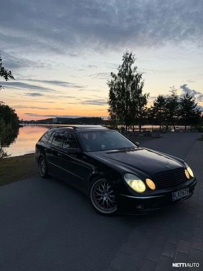 Mercedes-Benz E 2004, kuva 5/11