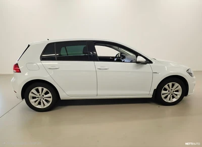 Volkswagen Golf 2019, photo 5/10
