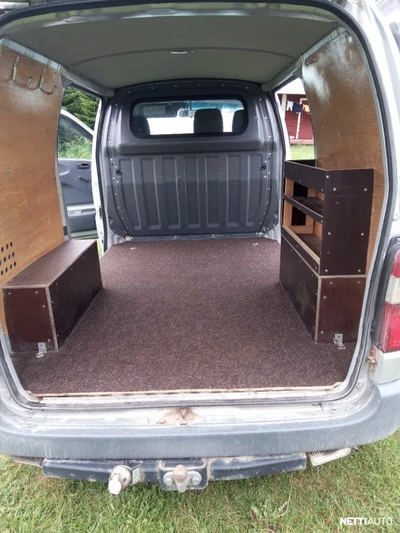 Toyota Hiace 2001, photo 8/8