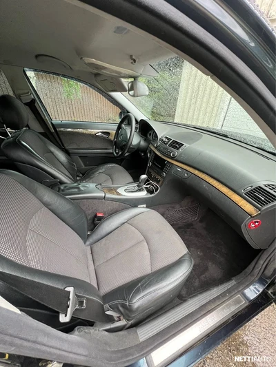 Mercedes-Benz E 2005, photo 5/6