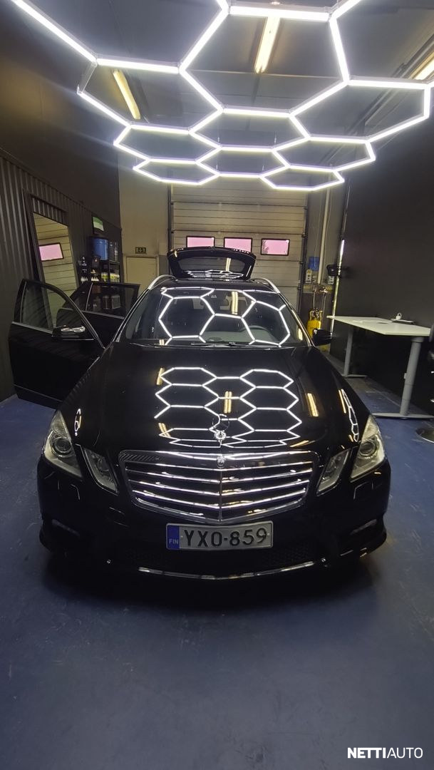 Mercedes-Benz E