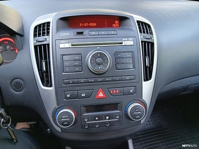 Kia Ceed 1,6 ISG Active SW EcoDynamics 2011, kuva 6/14