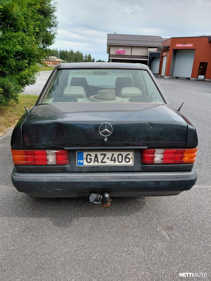 Mercedes-Benz 190