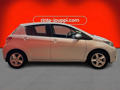 Toyota Yaris 2012, photo 5/33