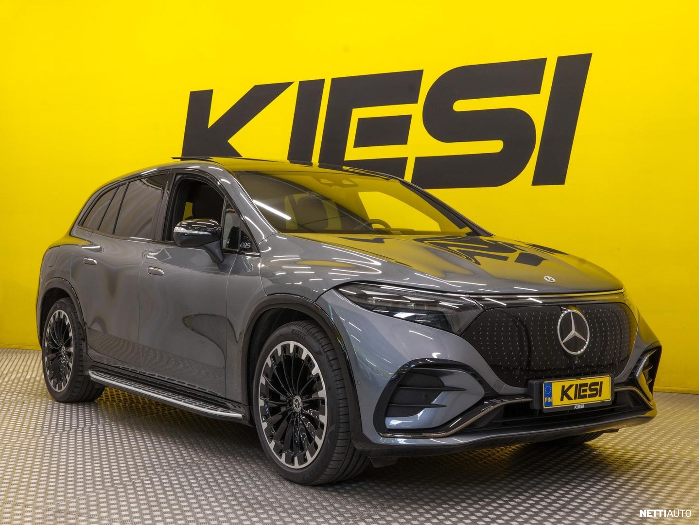 Mercedes-Benz EQS SUV