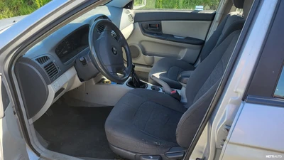 Kia Cerato 2006, kuva 5/6