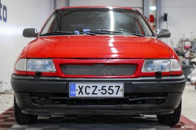 Opel Astra 1.6i GL Hatchback 1996, photo 3/18
