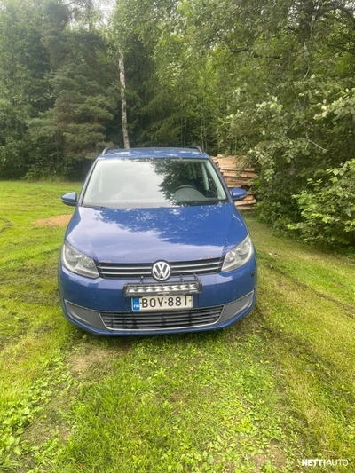Volkswagen Touran 2011, photo 2/11