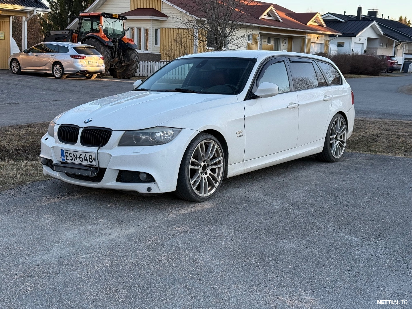 BMW 330