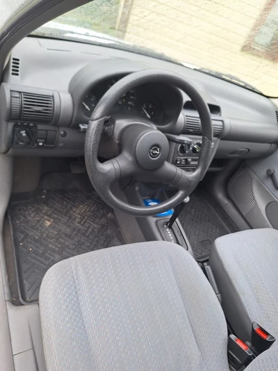 Opel Corsa 1994, kuva 7/23