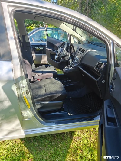 Toyota Verso-S 2011, photo 7/13