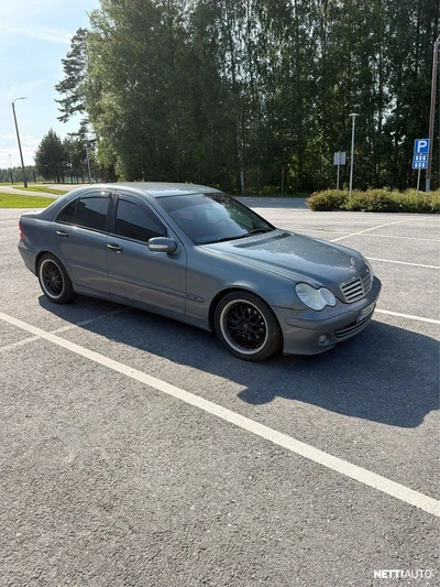Mercedes-Benz C 220 2004, kuva 7/22